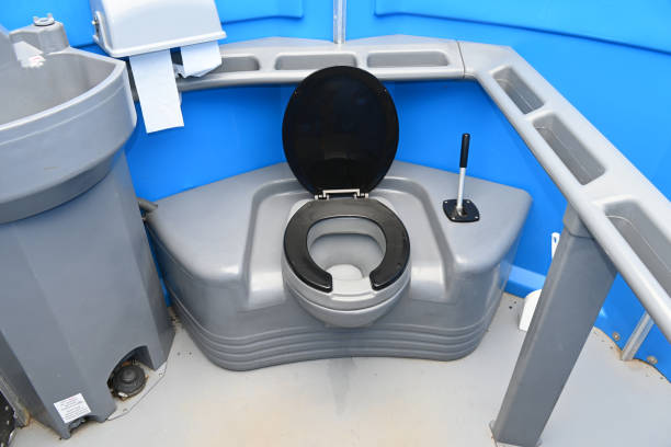 Best Construction site porta potty rental  in Sesser, IL